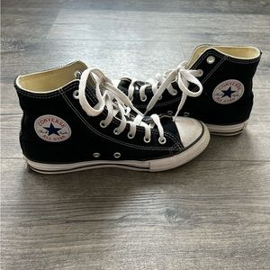 Converse all stars high tops girls size 3
